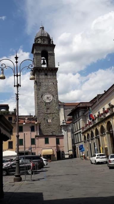 Casa Vacanze La Cicala Pontremoli Eksteriør billede